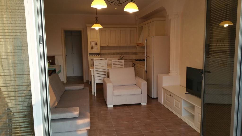 Laura'S Home دراس المظهر الخارجي الصورة