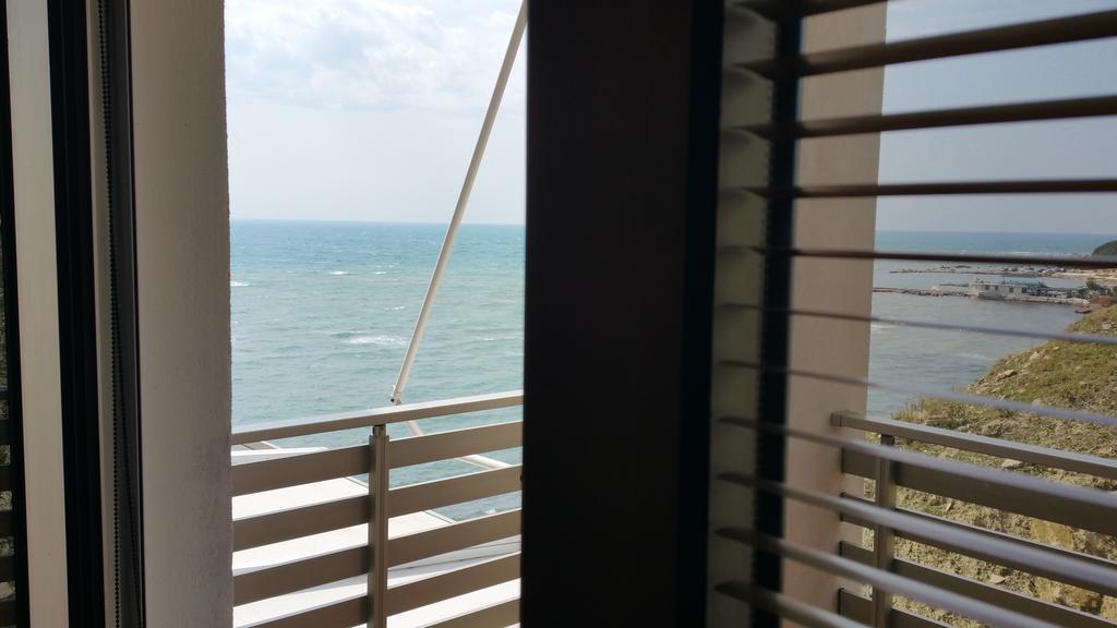 Laura'S Home دراس المظهر الخارجي الصورة